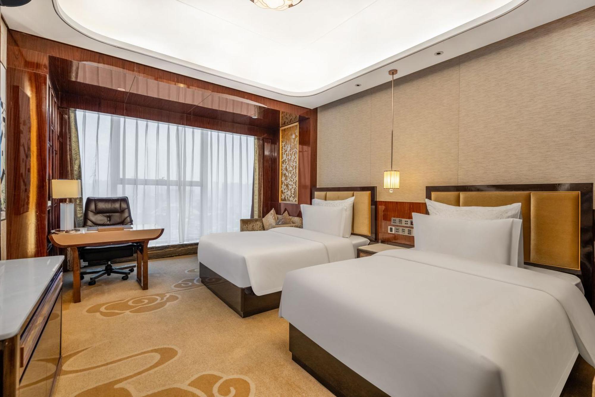 Chengdu Cynn Hotel Exterior photo